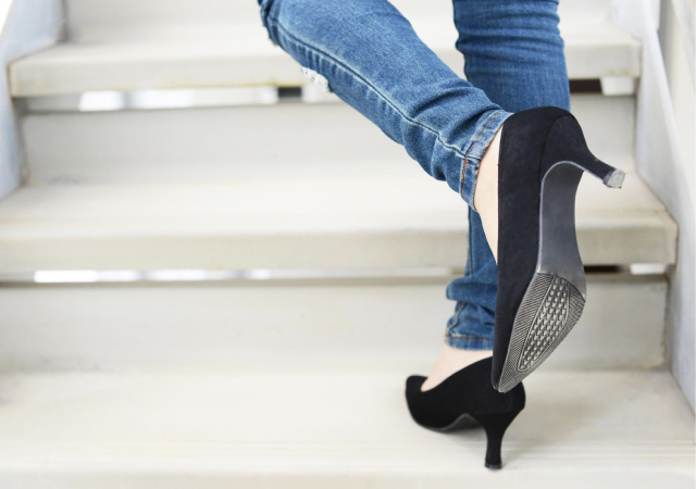 階段を昇る時はつま先で かかとで 明日のキレイを手に入れるには筋トレが効果的 Beautiful Life Design